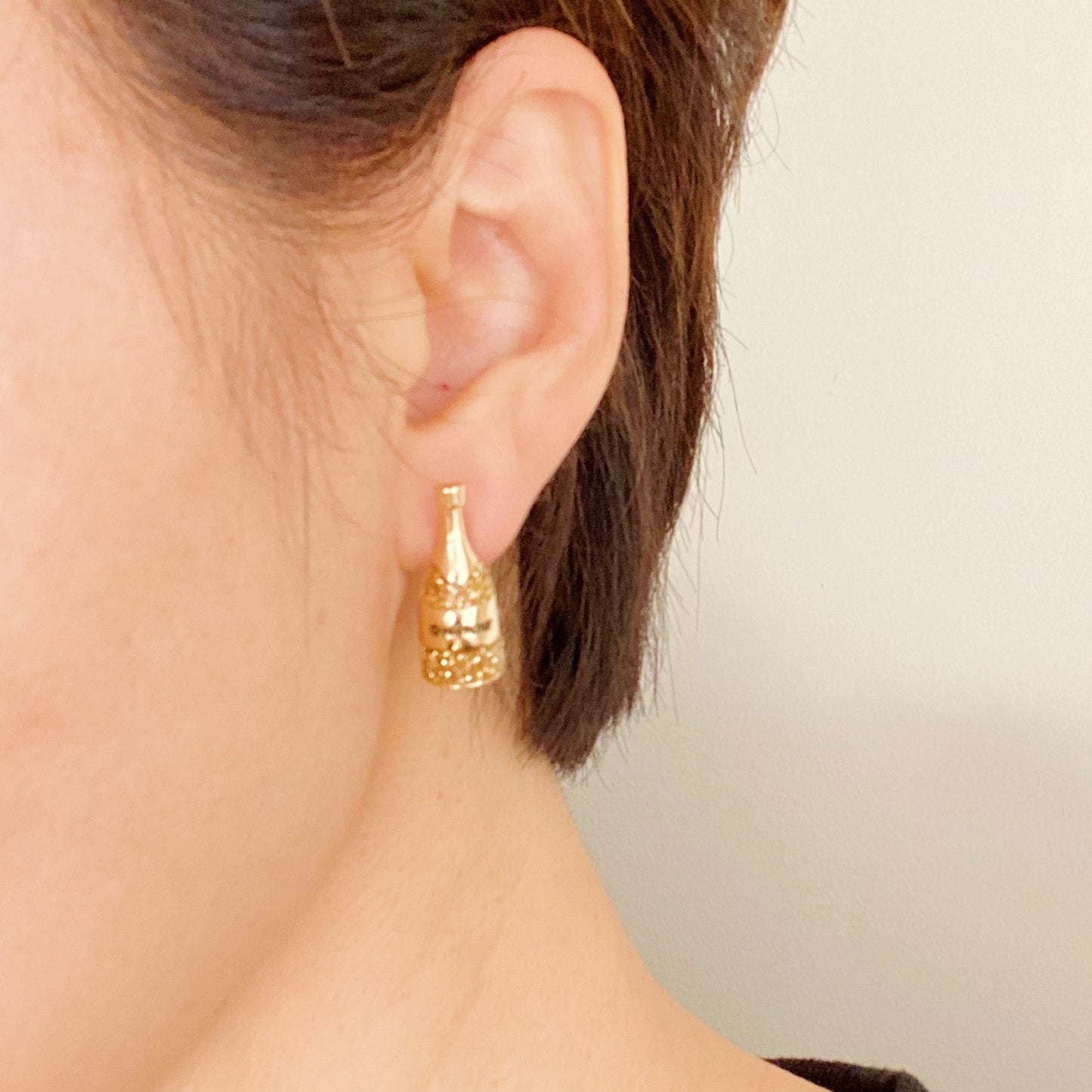 Pop The Shimmer Stud Earrings by Ellisonyoung.com